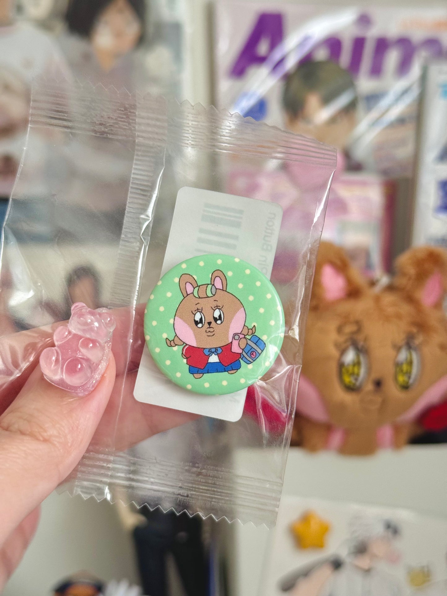 Morning Walk Usako Pin Button